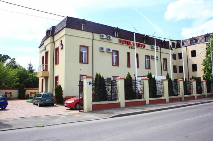 Hotel Maryo Ploiesti Ngoại thất bức ảnh